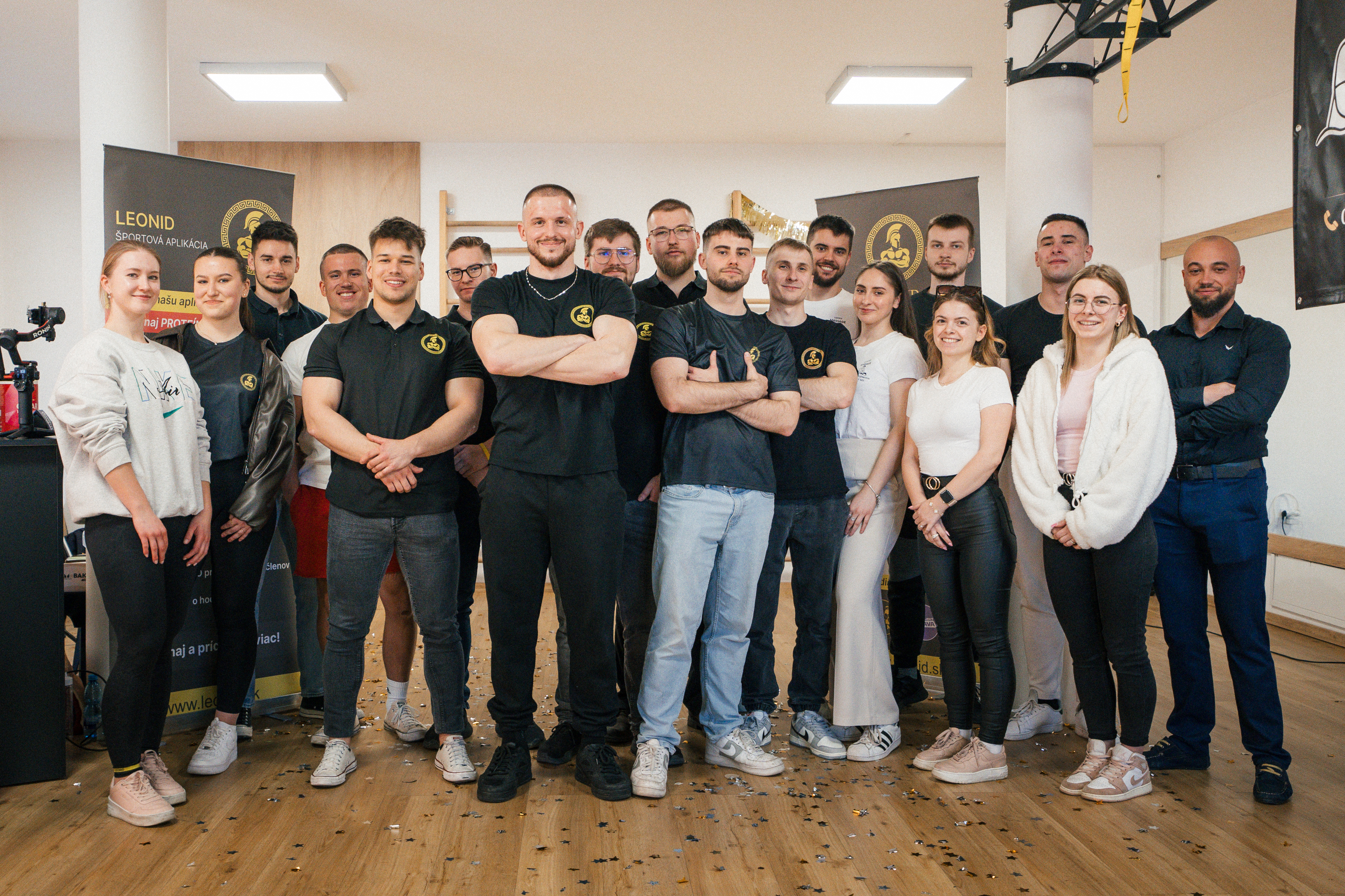 Leonid komunita - skupina športovcov